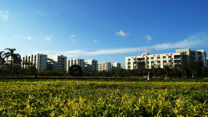 珠海這所大學(xué)據(jù)說盛產(chǎn)最牛高職生,學(xué)生們拿獎都拿到手軟!